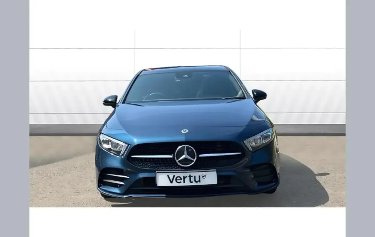 Used Mercedes A200 Exclusive 147 HP (108 kW) 2021 Blue Hatchback
