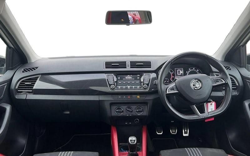 Used Skoda Fabia Monte Carlo 95 HP (69 kW) 2018 White Hatchback