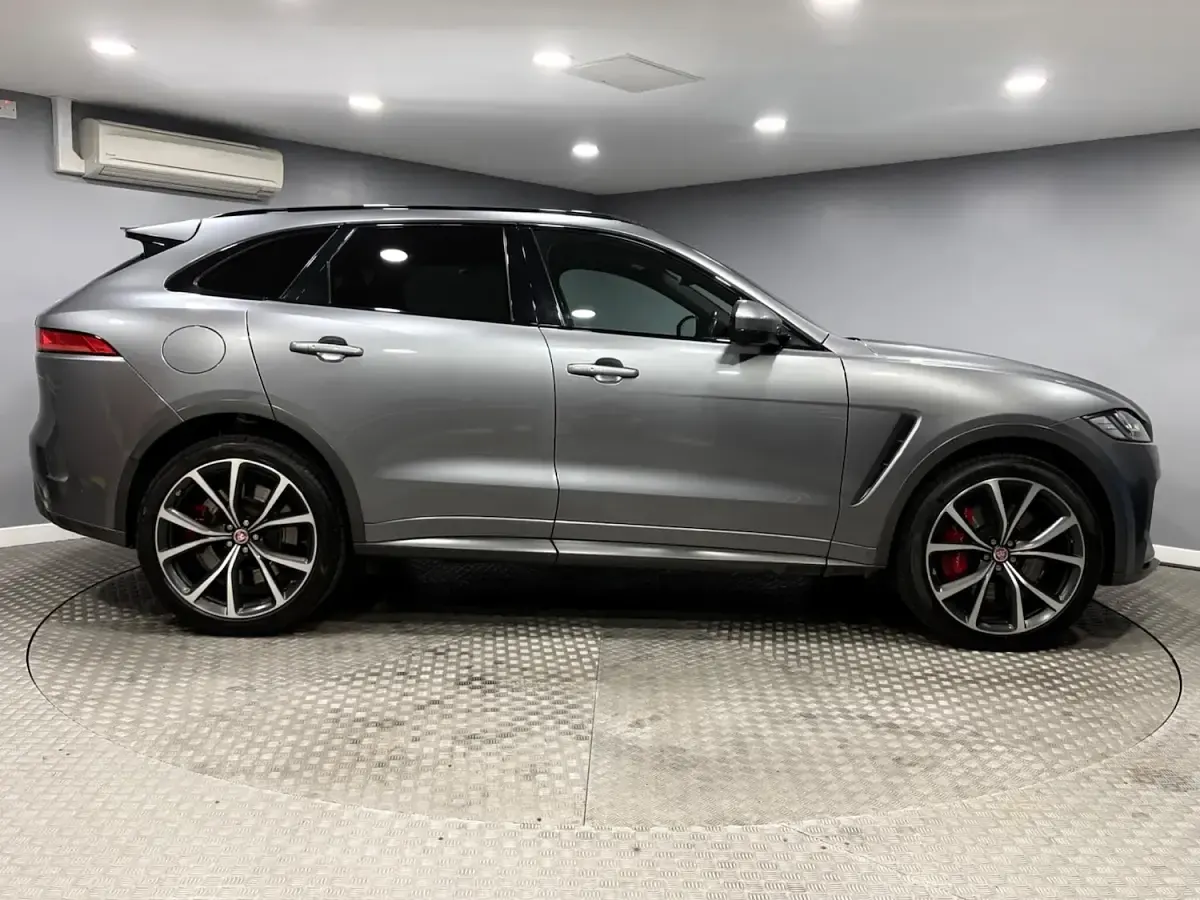 Used Jaguar F-Pace Supercharged 550 HP (404 kW) 2019 Grey SUV