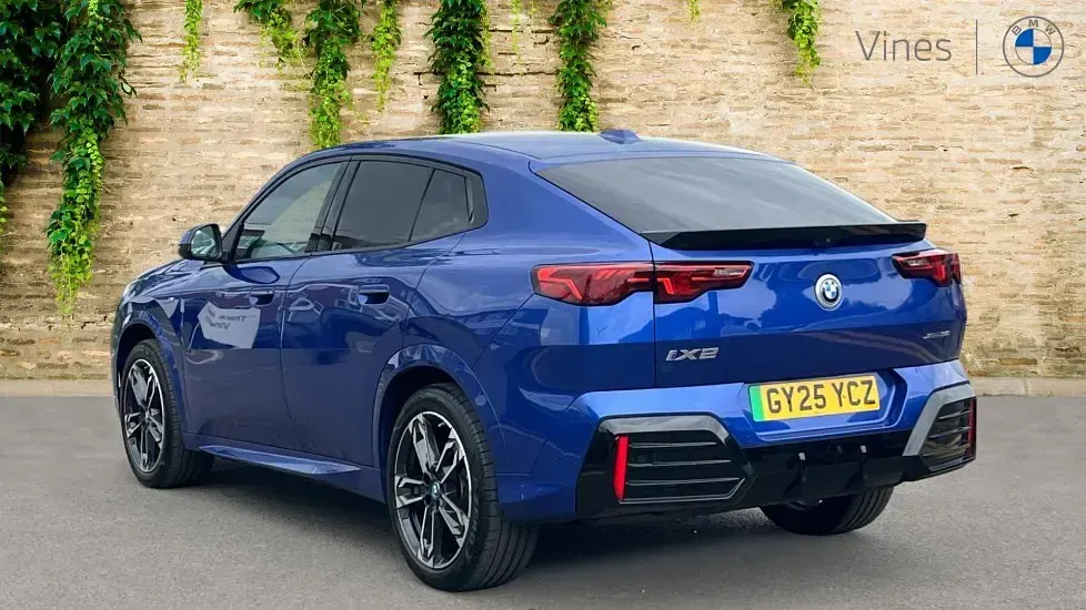 Used BMW iX2 M Sport 230 kW (313 HP) 2025 Blue SUV
