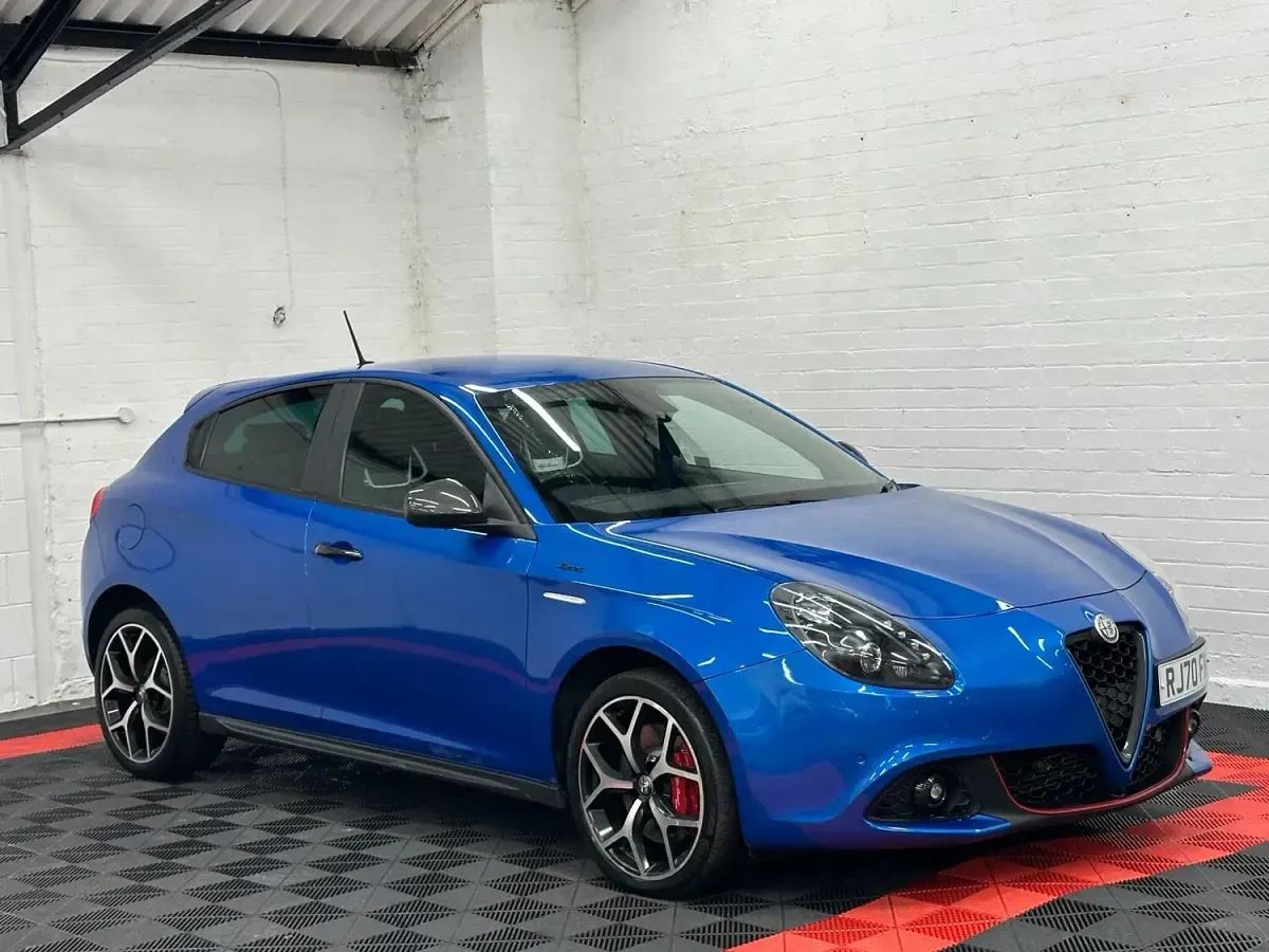 Used Alfa Romeo Giulietta Sprint 120 HP (88 kW) 2020 Blue Hatchback