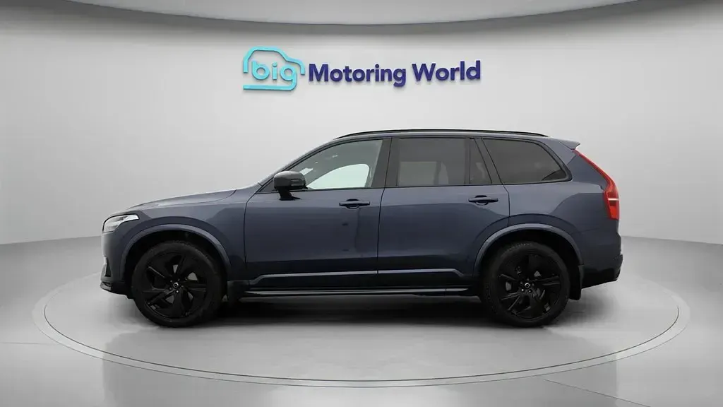Usado Volvo XC90 R-Design 235 HP (172 kW) 2021 Azul SUV