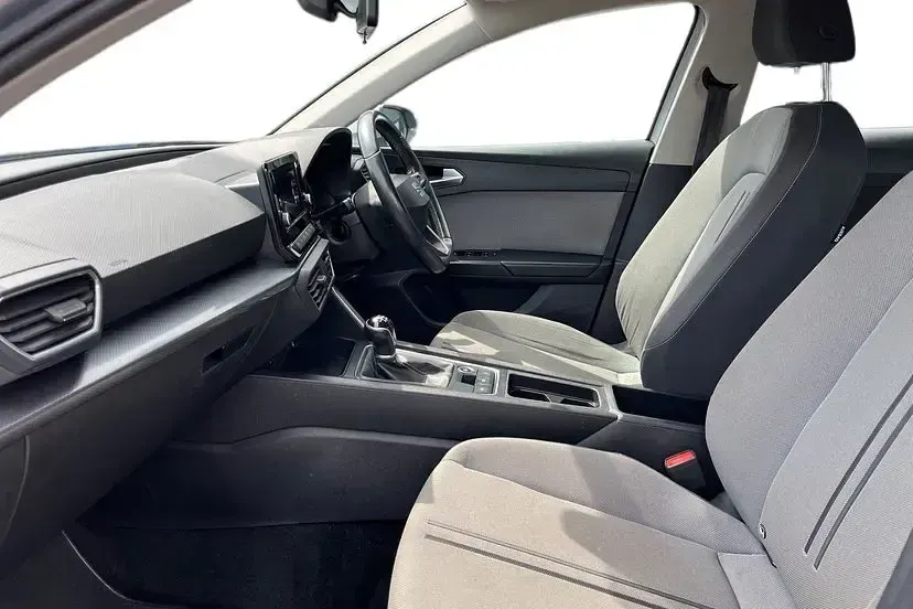 Used Seat Leon SE 110 HP (80 kW) 2021 Silver Hatchback
