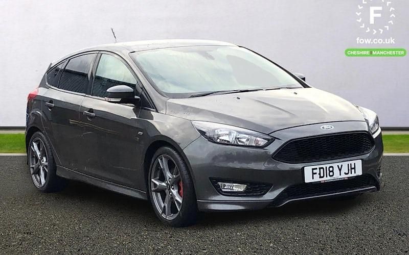 Used Ford Focus ST-Line X 140 HP (102 kW) 2017 Grey Hatchback