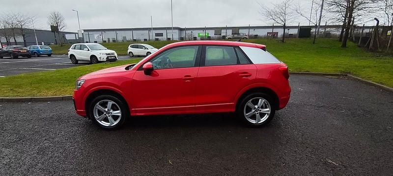 Used Audi Q2 Sport 116 HP (85 kW) 2020 Red SUV