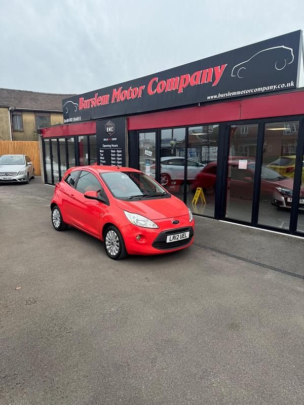Used Ford Ka Zetec 69 HP (50 kW) 2012 Red Hatchback