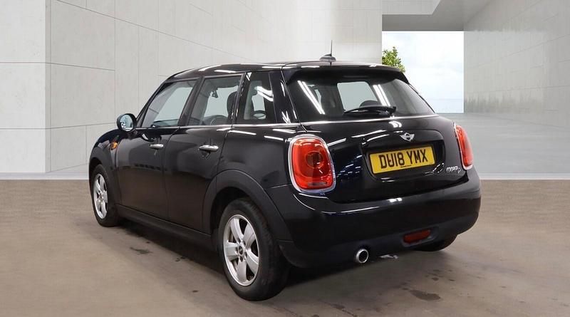 Used Mini Cooper D Hatch 2018 Black Hatchback