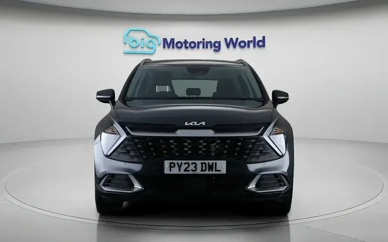 Usado Kia Sportage 150 HP (110 kW) 2023 Cinzento SUV