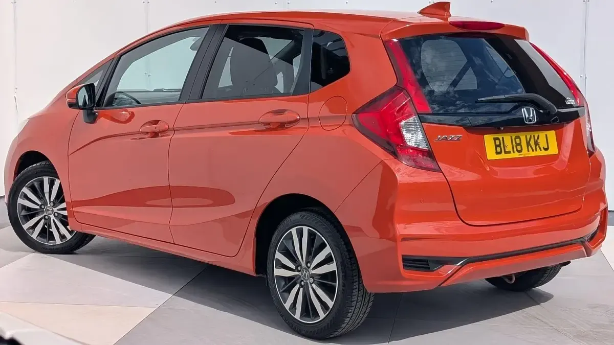 Used Honda Jazz EX 102 HP (75 kW) 2018 Orange Hatchback
