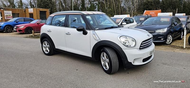 Usado Mini Cooper Countryman 122 HP (89 kW) 2011 Branco SUV