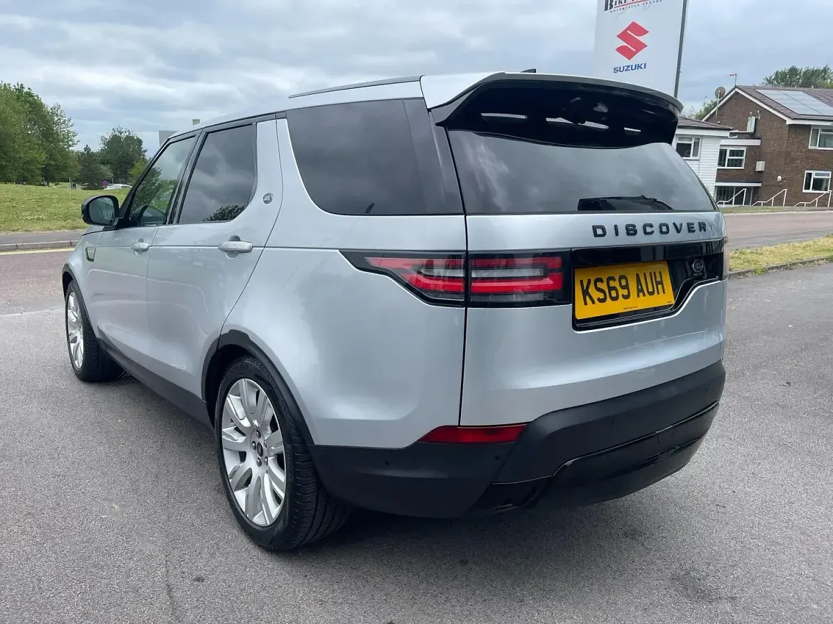 Used Land Rover Discovery 5 HSE Luxury 2019 Silver SUV