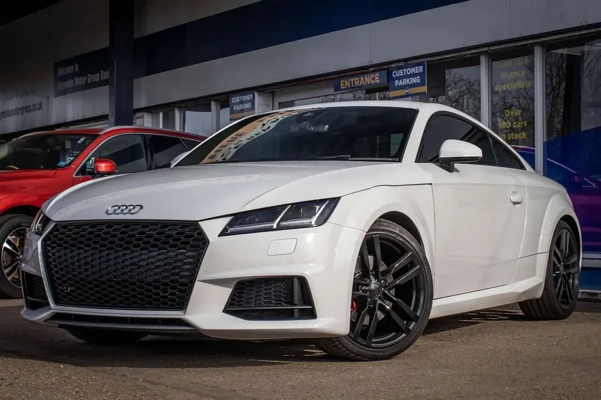 Used Audi TT S-Line 230 HP (169 kW) 2015 White Coupe