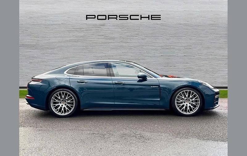 Novo Porsche Panamera 470 HP (345 kW) 2026 Azul Citadino