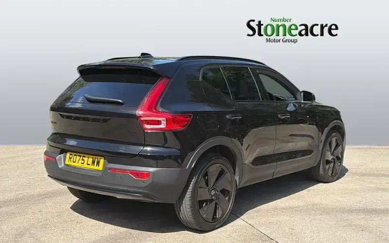 Used Volvo XC40 Plus 197 HP (144 kW) 2025 Black SUV