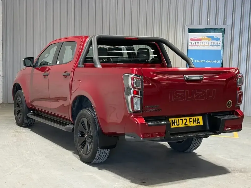 Usado Isuzu D-Max 163 CV (119 kW) 2022 Rojo Pickup/Camioneta