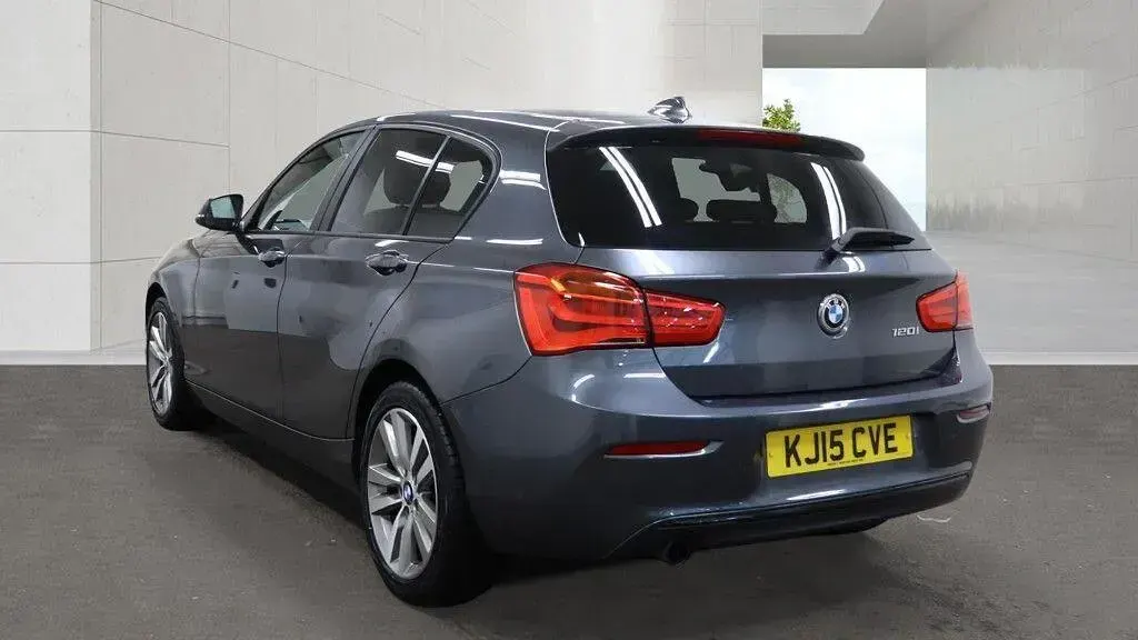 Used BMW 120 Sport Line 177 HP (130 kW) 2015 Grey Hatchback