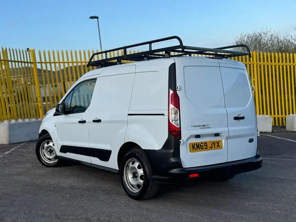 Used Ford Transit Connect 75 HP (55 kW) 2019 White MPV