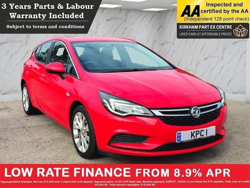 Red Used 2016 Vauxhall Astra Design Edition Hatchback | £4,795 (Fair price) - Image 1/4