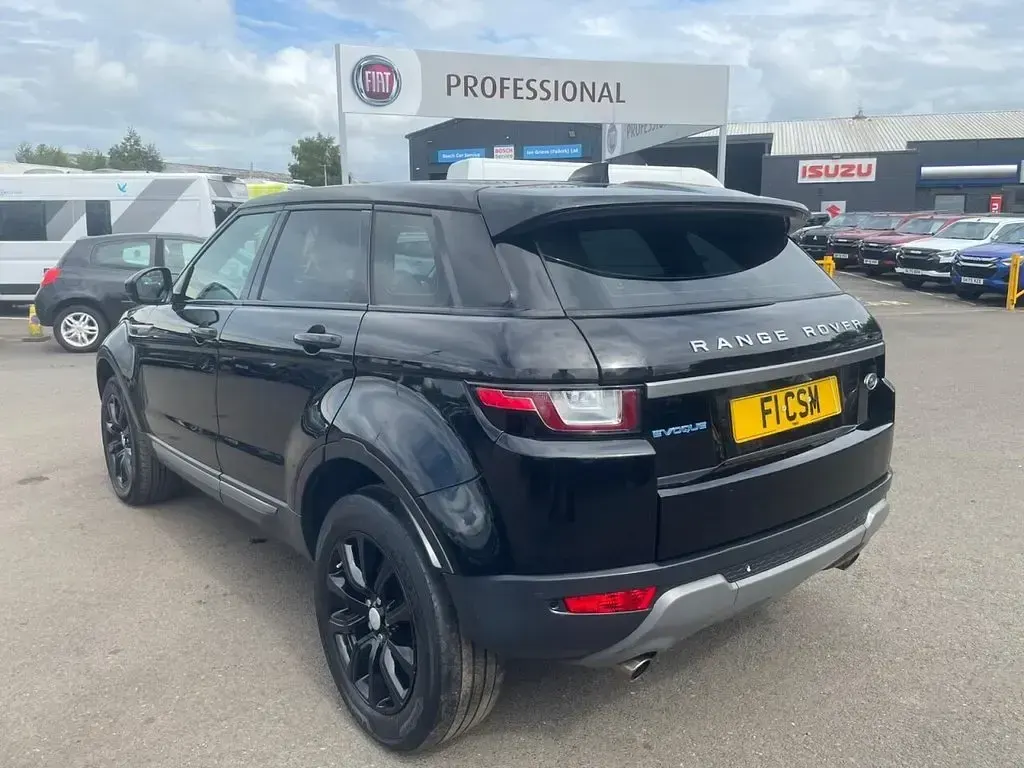 Used Land Rover Range Rover evoque SE 150 HP (110 kW) 2017 Black SUV