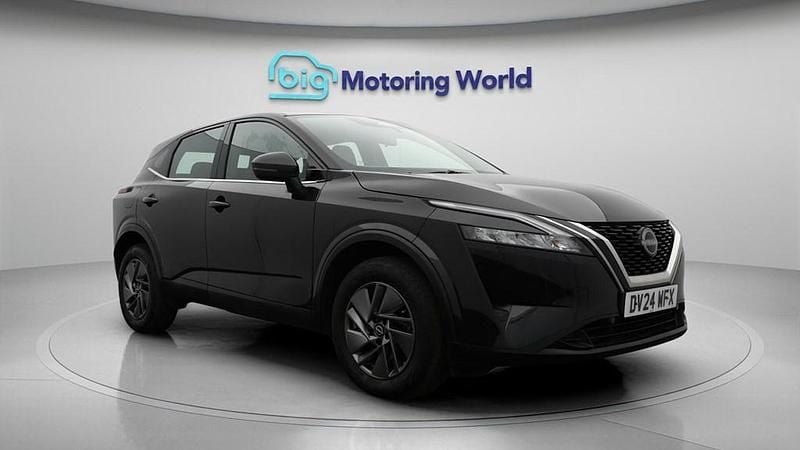 Used Nissan Qashqai Acenta Premium 140 HP (102 kW) 2024 Black SUV