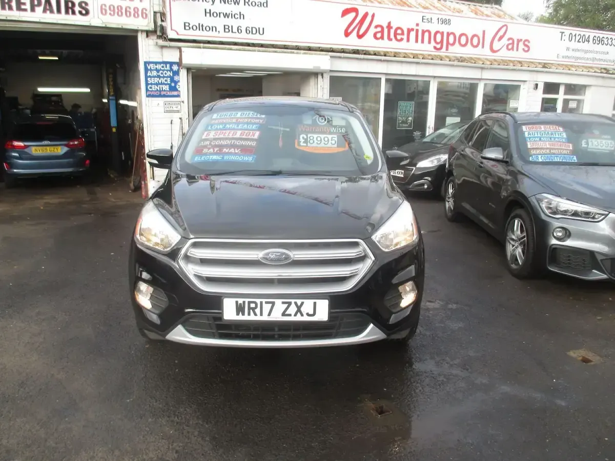 Used Ford Kuga Zetec 120 HP (88 kW) 2017 Black SUV