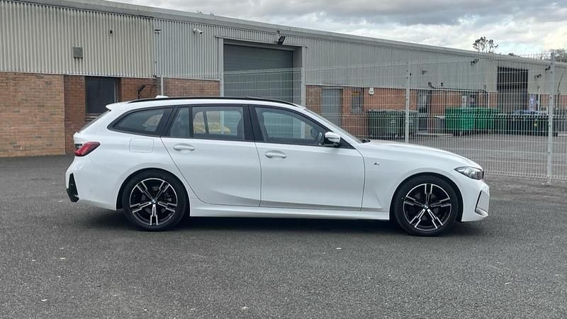 Used BMW 320 M Sport 181 HP (133 kW) 2023 White Estate