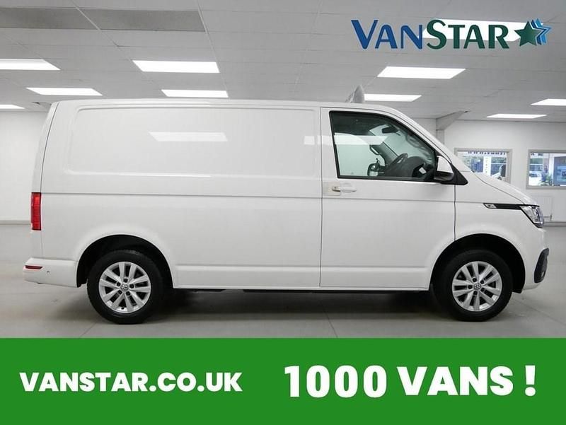 Used VW Transporter Highline 150 HP (110 kW) 2021 White Van