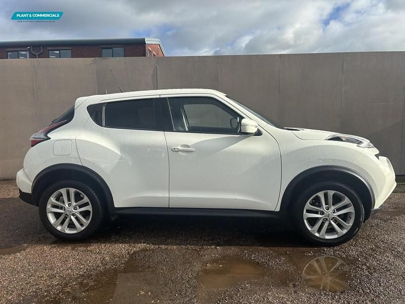 White Used 2017 Nissan Juke Acenta SUV | £6,995 (Super price) - Image 1/4