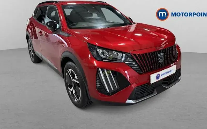 Usado Peugeot 2008 Allure 131 HP (96 kW) 2025 SUV