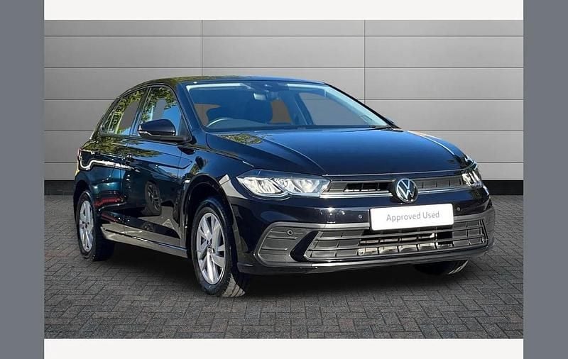 Black New 2025 VW Polo R-line Hatchback | £22,495 (Good price) - Image 1/4