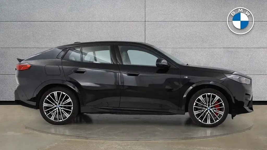 Used BMW iX2 M Sport 227 kW (309 HP) 2025 Black SUV