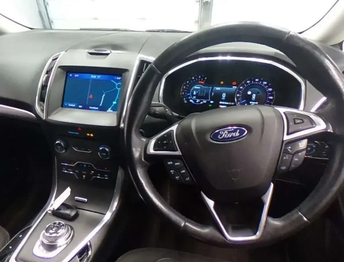 Used Ford Galaxy Titanium 150 HP (110 kW) 2019 White MPV
