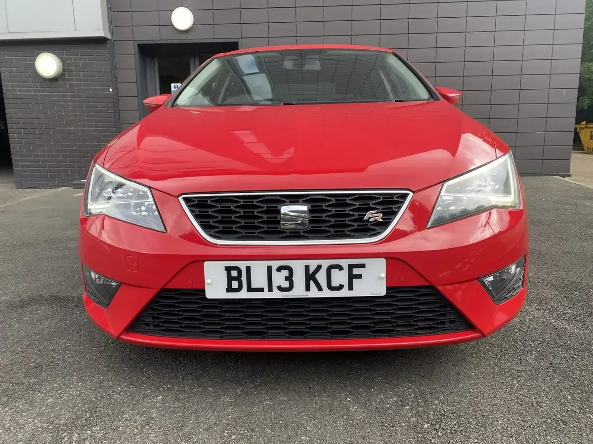 Used Seat Leon FR 140 HP (102 kW) 2013 Red Hatchback