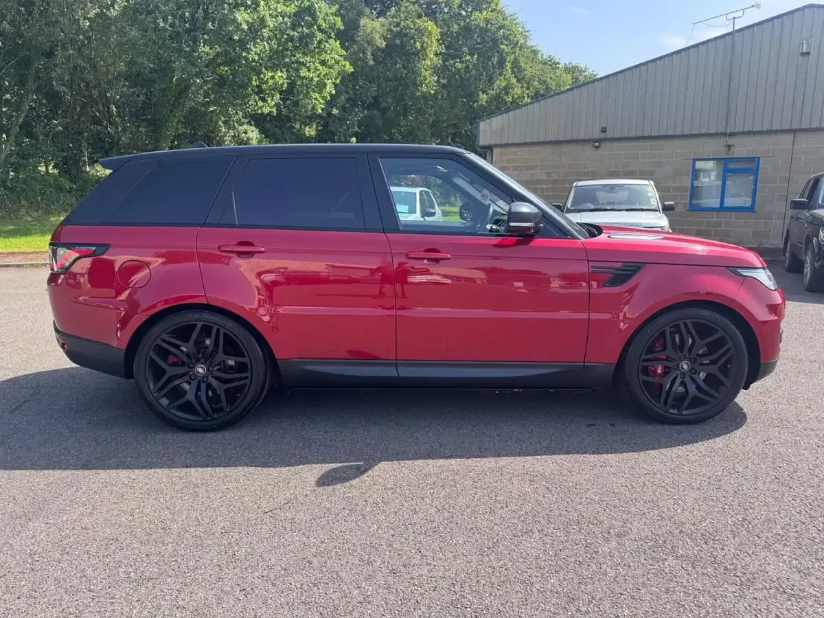 Used Land Rover Range Rover HSE Dynamic 306 HP (225 kW) 2015 Red SUV