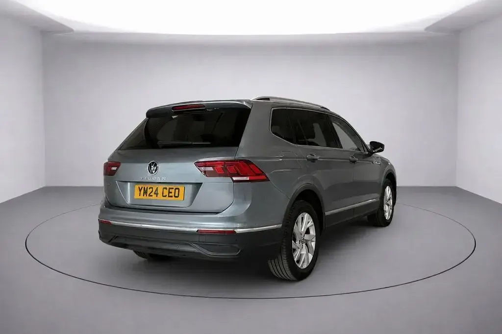 Used VW Tiguan Allspace S 150 HP (110 kW) 2024 Grey SUV