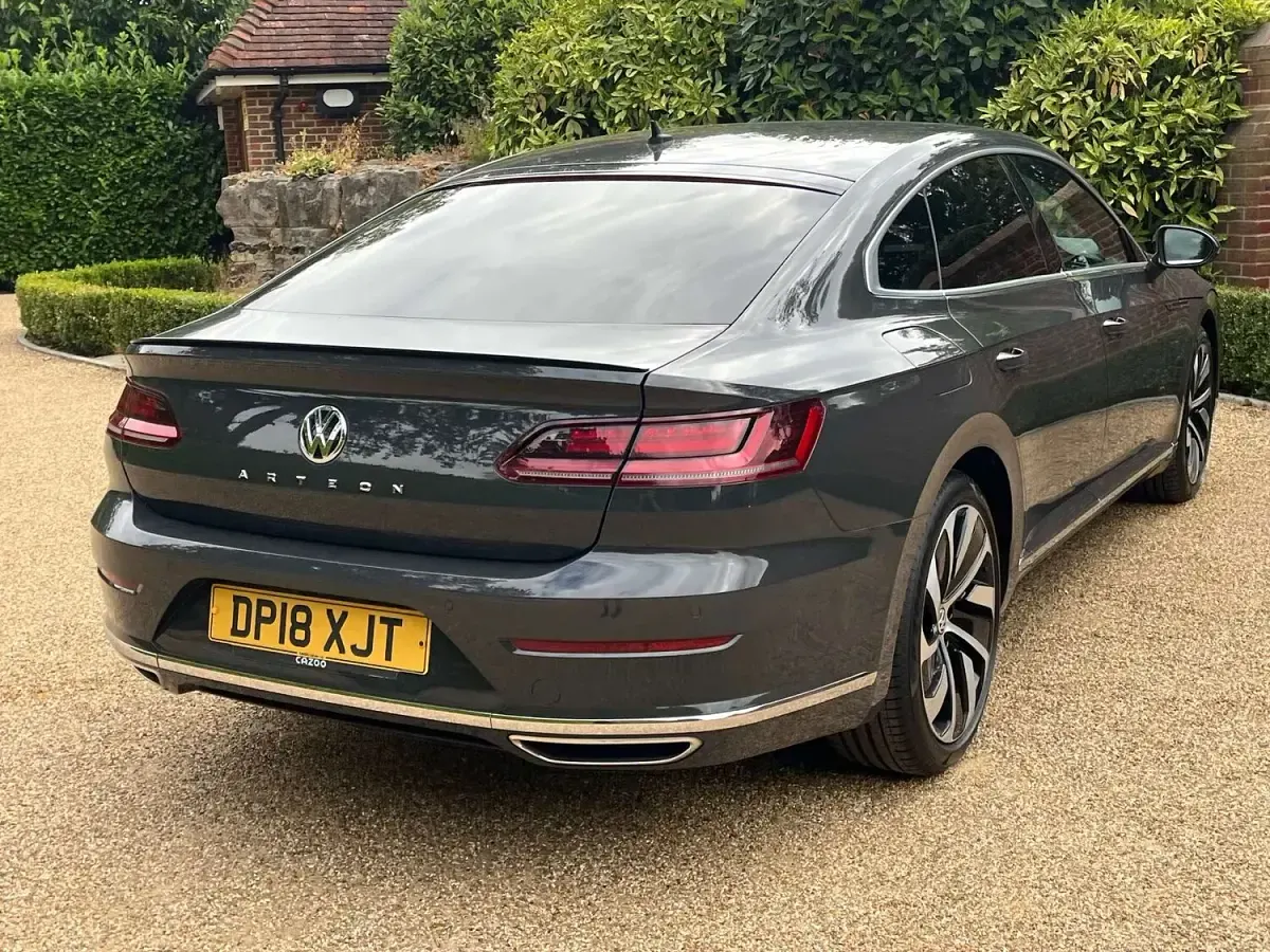 Used VW Arteon R-line 190 HP (139 kW) 2018 Grey Hatchback