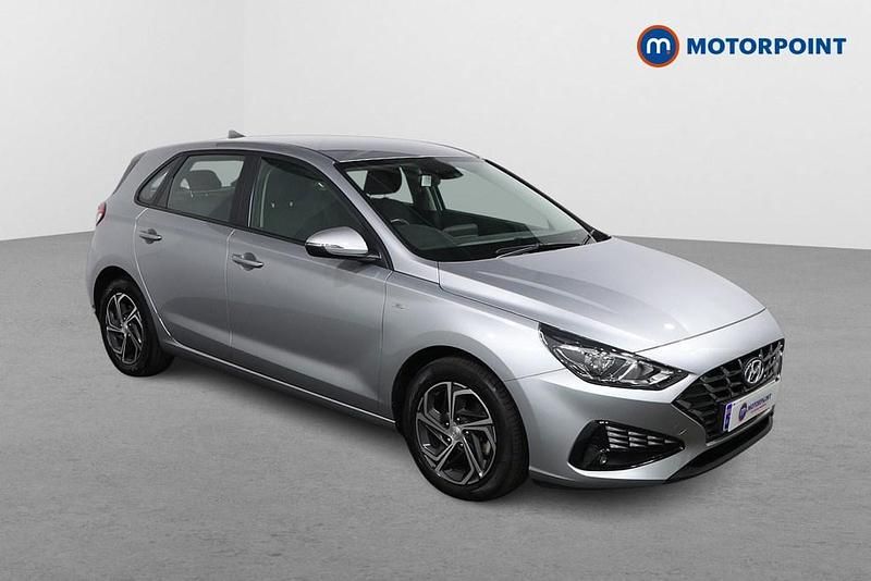 Silver Used 2023 Hyundai i30 SE Hatchback | £13,799 (Fair price) - Image 1/4