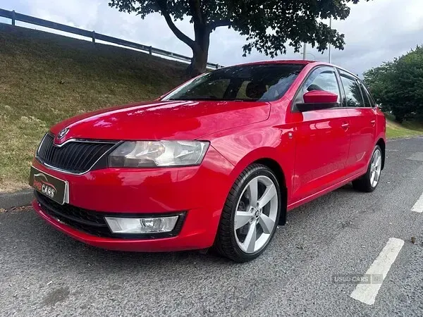 Used Skoda Rapid SE 90 HP (66 kW) 2014 Red Hatchback