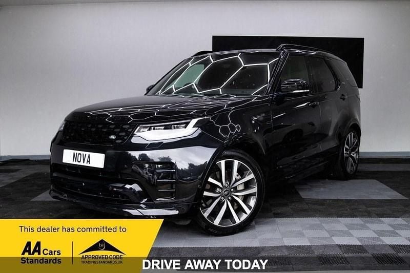 Black Used 2022 Land Rover Discovery 5 SE Dynamic SUV | £36,200 (Super price) - Image 1/4