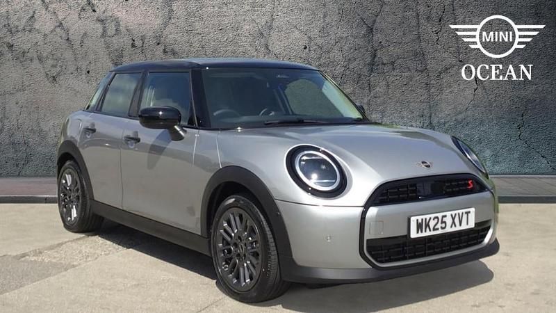 Silver Used 2025 Mini Cooper S Hatch Hatchback | £26,950 (Fair price) - Image 1/4