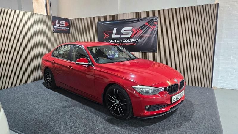 Used BMW 320 Efficient Dynamics 2013 Red Sedan