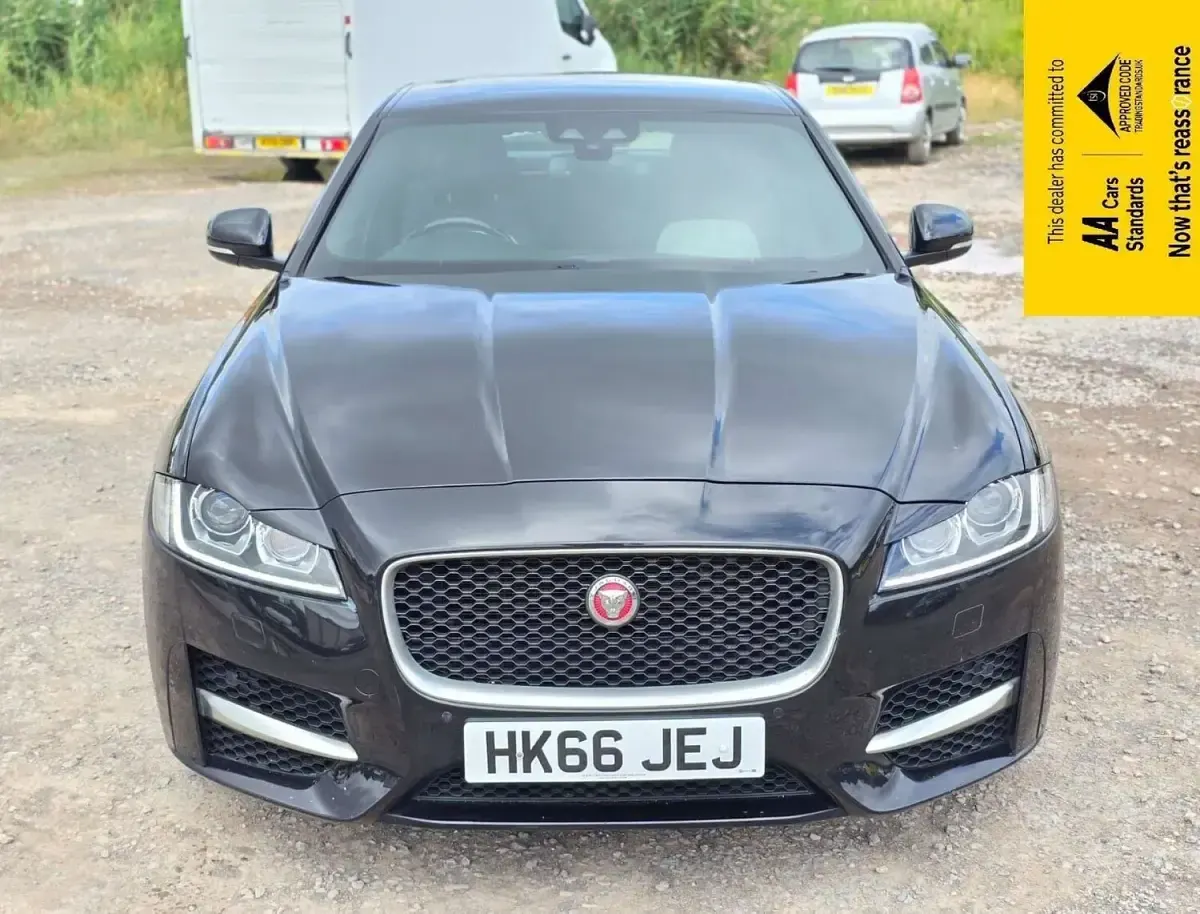 Used Jaguar XF R-Sport 180 HP (132 kW) 2017 Black Sedan