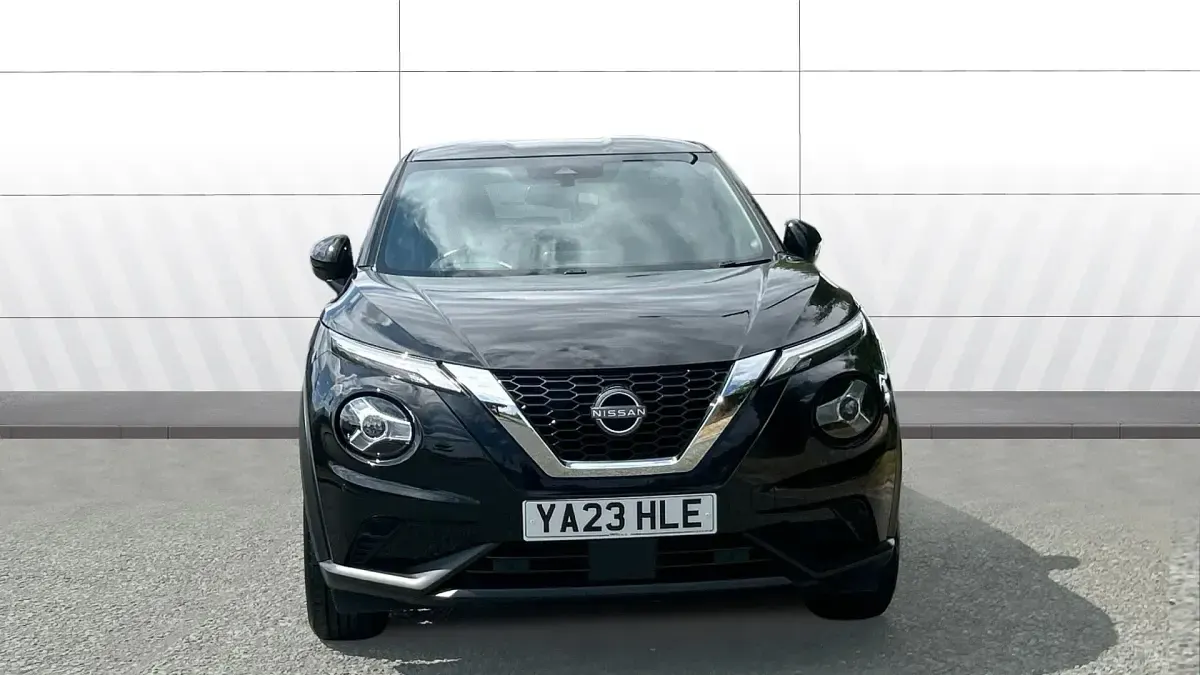 Used Nissan Juke N-Connecta 114 HP (83 kW) 2023 Black SUV