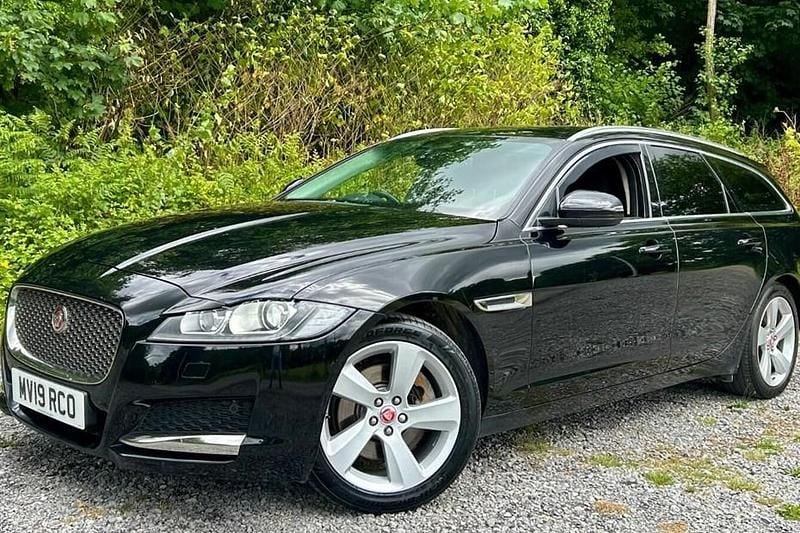 Used Jaguar XF Sportbrake Portfolio 240 HP (176 kW) 2019 Estate
