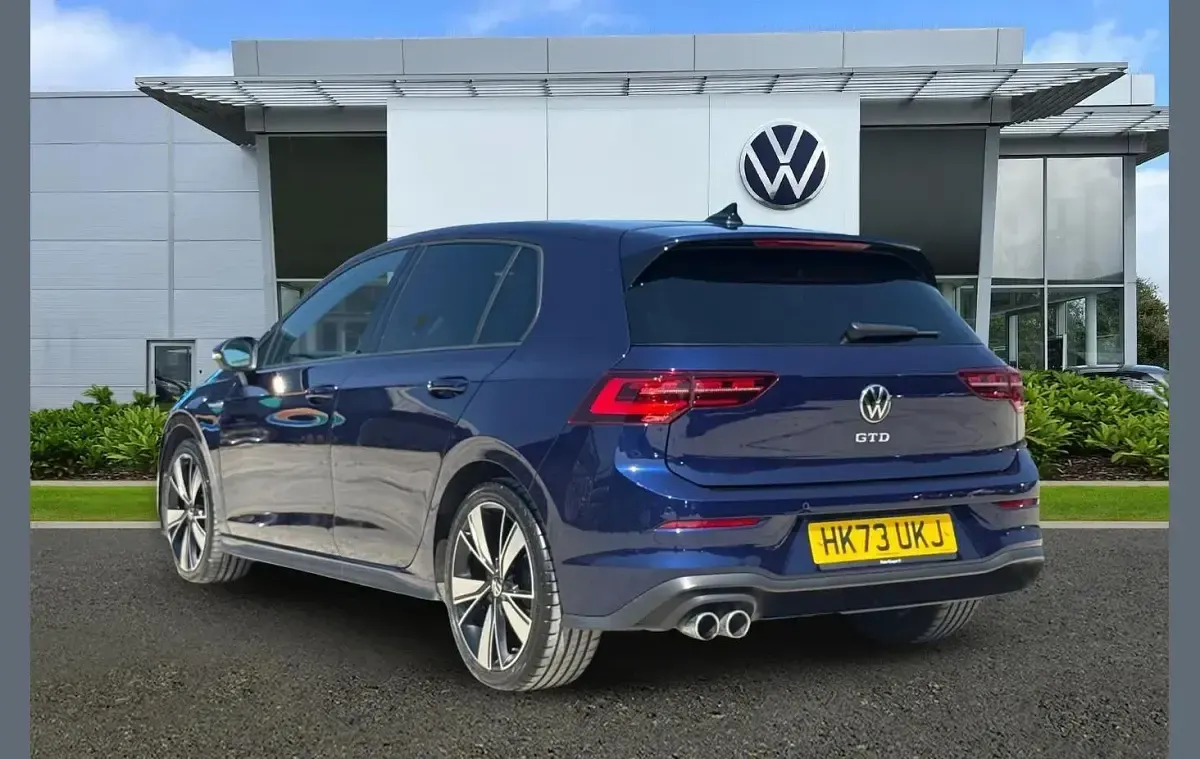Used VW Golf VIII GTD 200 HP (147 kW) 2023 Blue Hatchback