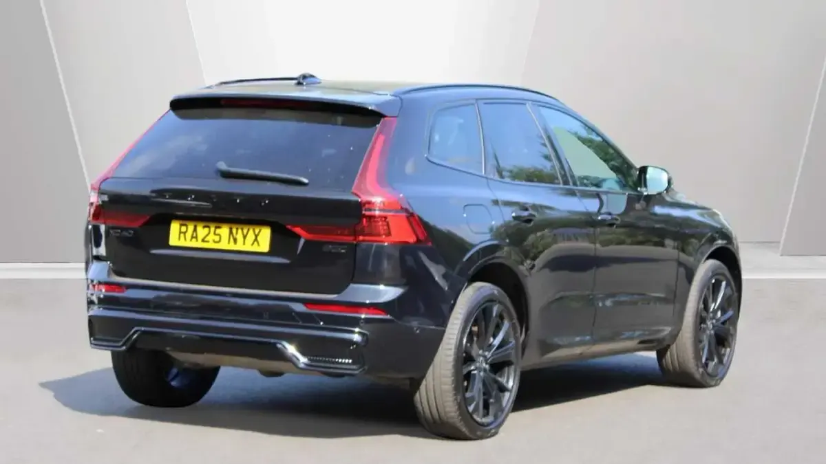 Used Volvo XC60 Plus 250 HP (183 kW) 2026 SUV