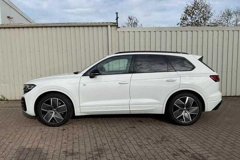 New VW Touareg Black Edition 286 HP (210 kW) 2025 SUV