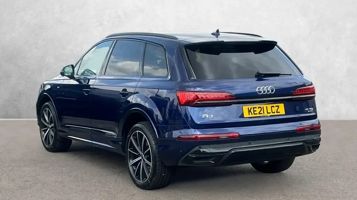 Used Audi Q7 S-Line 231 HP (169 kW) 2021 Blue SUV