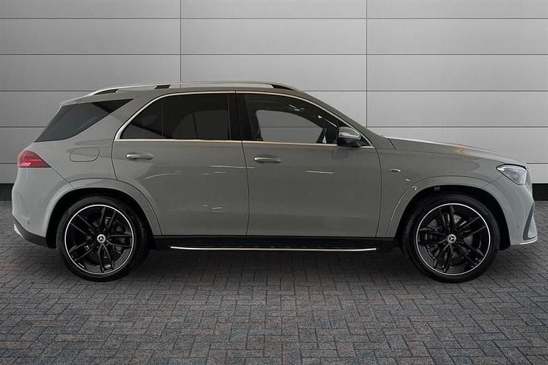 Used Mercedes GLE400 AMG Line Premium Plus 381 HP (280 kW) 2025 Alpine grey Estate