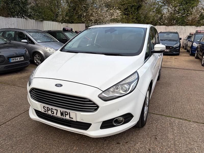 Used Ford S-MAX Titanium 150 HP (110 kW) 2017 White MPV